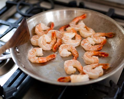 How do you cook raw shrimp?